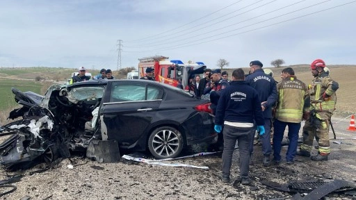 Ankara'da iki otomobil çarpıştı: 6 ölü, 3 yaralı