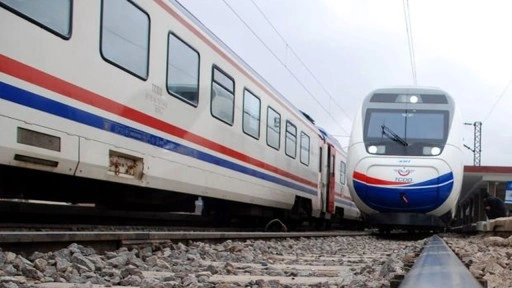 Ankara-İstanbul arasında ek YHT seferleri konuldu