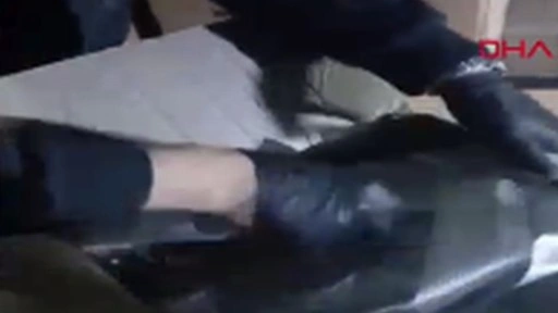 Bardak yüklü kamyondan 15 kilo 840 gram esrar çıktı