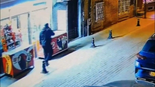 Bayrampaşa'da damadı sandığı kişi tarafından dolandırılan kadın şoke oldu