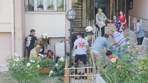 Beylikdüzü'nde 15 katlı bina tahliye edildi