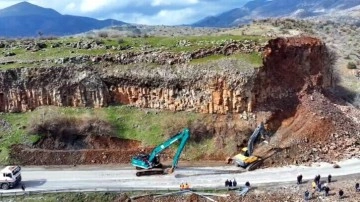 Bitlis-Baykan yolunda heyelan