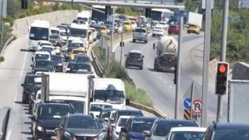 Bodrum'a son 48 saatte 30 binden fazla araç giriş yaptı