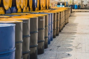 Brent petrolün varil fiyatı 83,85 dolar