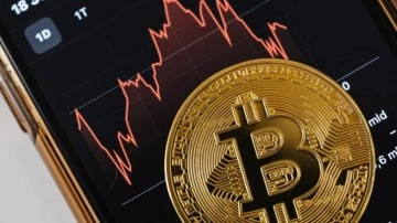BTC, Nasıl Rekordan Hemen Sonra Sert Düştü
