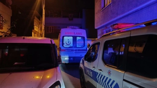 Bursa'da evini ateşe verdi; hastaneye kaldırıldı