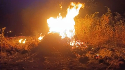 Bursa’da otluk alanda çıkan yangın ormana sıçradı: 20 dönüm zarar gördü