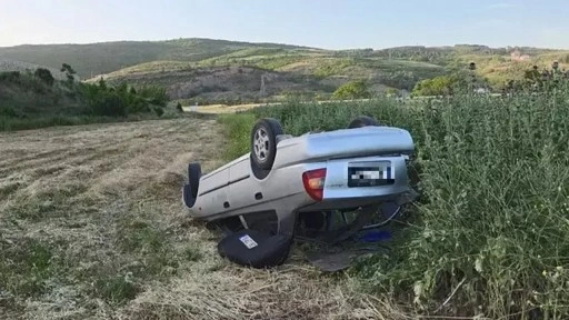 Bursa'da otomobil, şarampole yuvarlandı! 5 yaralı