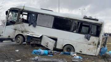Cezaevi nakil aracının devrildiği kazada 11 kişi yaralandı!