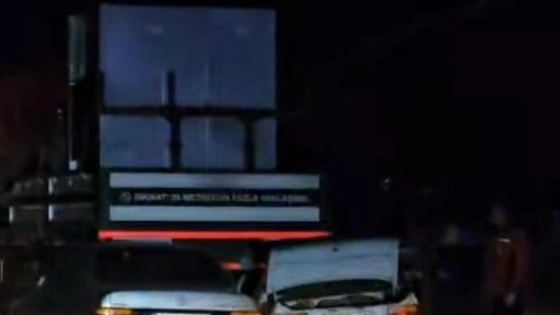 Çorum'da park halindeki vince, peş peşe iki otomobil çarptı: 1 ölü, 1 yaralı