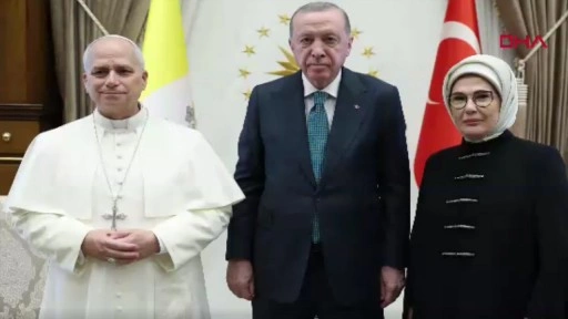 Cumhurbaşkanı Erdoğan: "Papa'nın ilk ziyaretini Türkiye'ye yapması anlamlı"