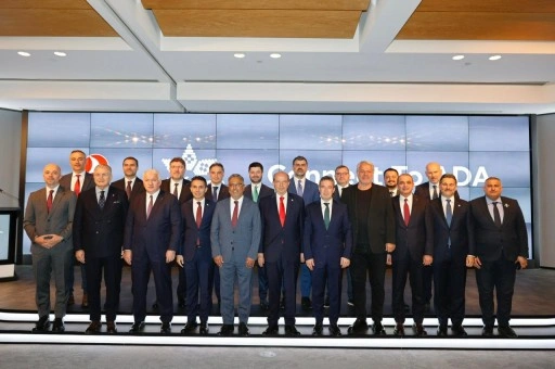 Cumhurbaşkanı Tatar, İstanbul'da THY Genel Merkezi’ni ziyaret etti