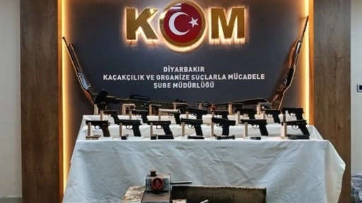 Diyarbakır merkezli 13 ilde silah kaçakçılığı operasyonunda 19 tutuklama