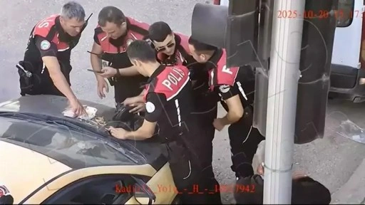 Dolandırılan 2 milyon liralık ziynet eşyasını ele geçiren polise ödül