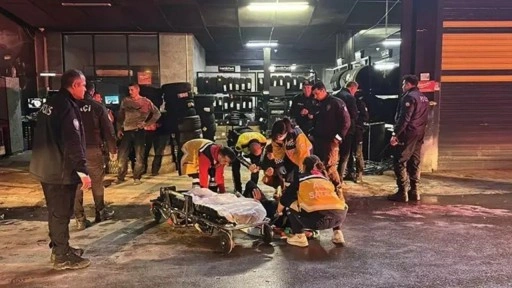 Edirne’de ‘dur’ ihtarına uymayan motosikletli, polis aracına çarptı: 2 yaralı