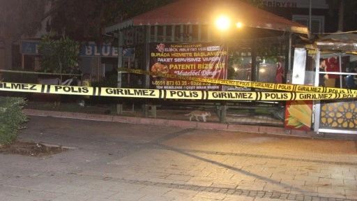 Emekli polis memuru, eski eşini tabancayla öldürüp, kendini de vurdu