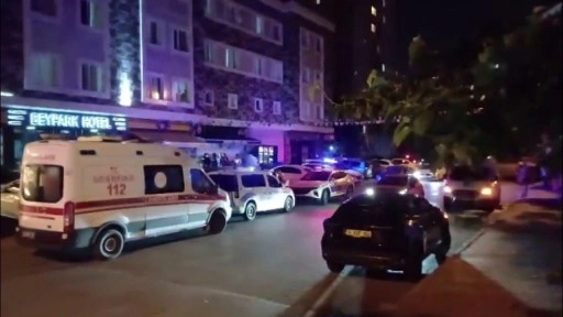 Esenyurt'ta baba, tartıştığı oğlunu silahla yaraladı