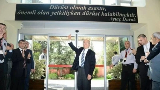 Eski Adana Belediye Başkanı Aytaç Durak uçakta kalp krizi geçirdi