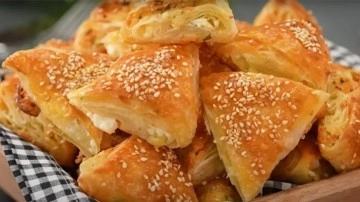 Evde 2 yufkası olan hemen denesin: Sahura 15 dakikada hazır olacak. 2 yufkadan börek nasıl yapılır?
