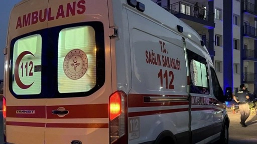 Evde düşerek yaralandığı belirtilen adamı, eşinin bıçakladığı ortaya çıktı