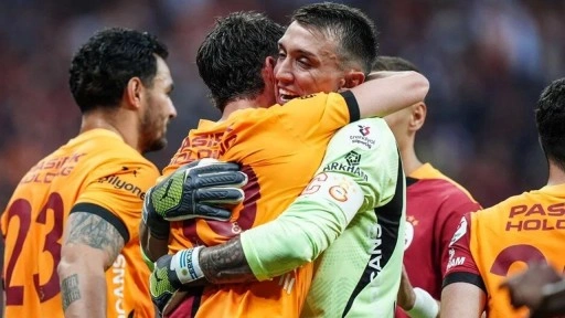 Galatasaray’da Muslera ve Mertens’e duygusal veda