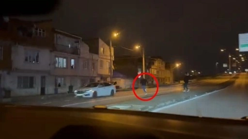 Gasp ettiği taksiyle kaza yapınca yaya olarak kaçmaya çalışan şüpheli yakalandı