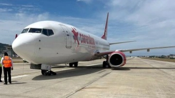 Gazipaşa'da yolcu uçağının inişte ön lastiği patladı; 190 kişi tahliye edildi