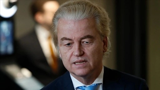 Hollanda'da hükümet düştü