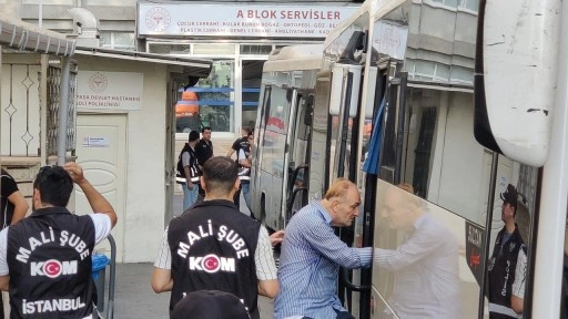 İBB soruşturması kapsamında gözaltına alınan 24 şüpheli adliyeye sevk edildi