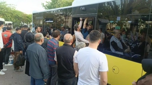 İstanbul'da halk otobüsleri kontak kapattı; duraklarda yoğunluk oluştu