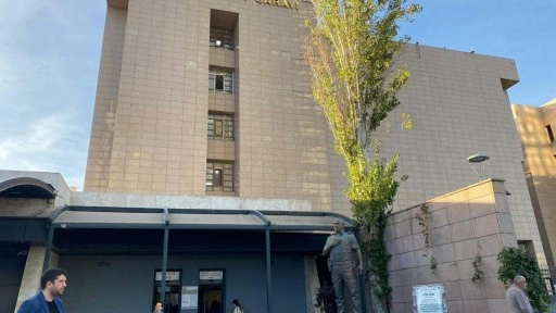 İZBETON davasında ihaleye fesat iddiaları; 44 sanık hakim karşısına çıktı