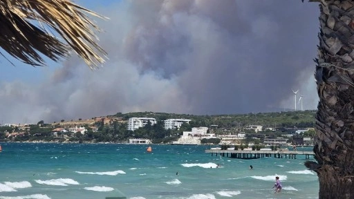 İzmir'deki yangın Çeşme'ye de sıçradı!