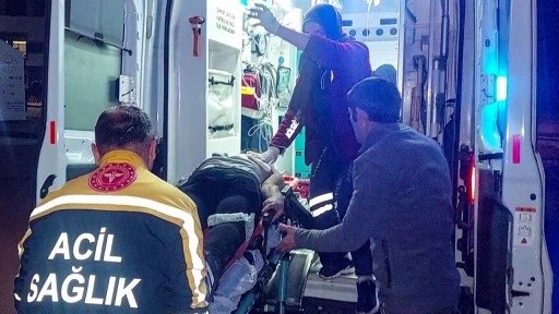 Kız kaçırma yüzünden çıkan kavgada baba ve oğlu yaralandı