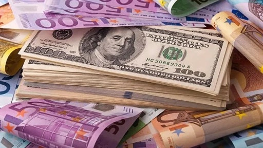KKTC’de Sterlin 54,65 TL, Euro 47,6 TL, ABD Doları da 40,78 TL'den satılıyor