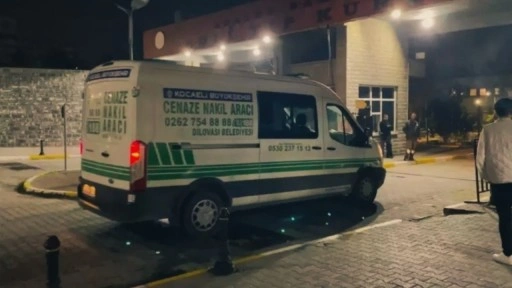 Kocaeli’nde fabrika yangınında hayatını kaybedenlerin cenazeleri alındı