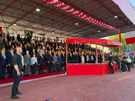 Lefkoşa Dr. Fazıl Küçük Bulvarı’nda tören