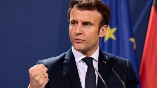 Macron'dan İran'a yaptırım açıklaması
