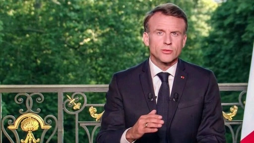 Macron: "İran'da rejim değişikliğini askeri müdahaleyle yapmak kaosa yol açar"