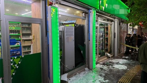 Markete patlayıcı madde atıp kaçan şüpheli aranıyor