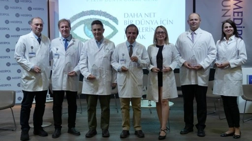 Medipol’de ‘Gözlerinize İyi Bakın’ paneli düzenlendi