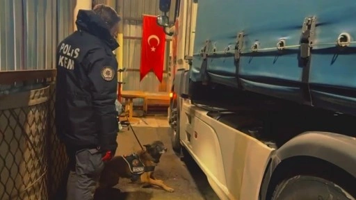 Mersin ve Erzurum'da yüklü miktarda uyuşturucu ele geçirildi: 3 gözaltı