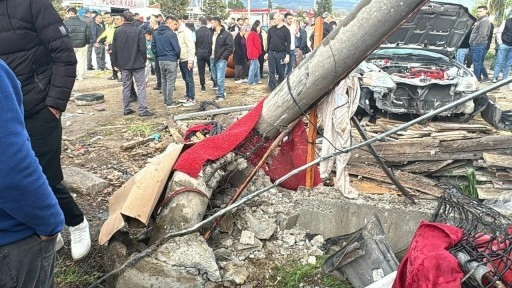 Muğla'da 2 otomobil çarpıştı: 4 ölü, 2 yaralı
