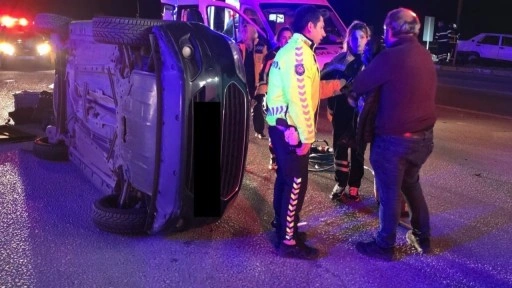 Otomobiller kavşakta çarpıştı; 7 yaralı