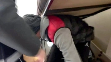 Polis bile şaştı kaldı... Kaçak göçmen öyle bir yerden çıktı ki...