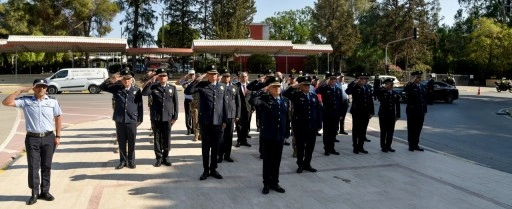 Polis Günü dolayısıyla Polis Genel Müdürü Kasım Kuni ve heyeti anıtlara çelenk koydu