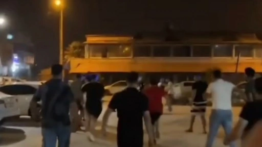 Polislere bıçak çeken alkollü 4 kişi gözaltına alındı