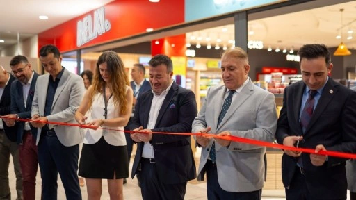 Relay mağazası, Antalya Havalimanı’nda kapılarını açtı