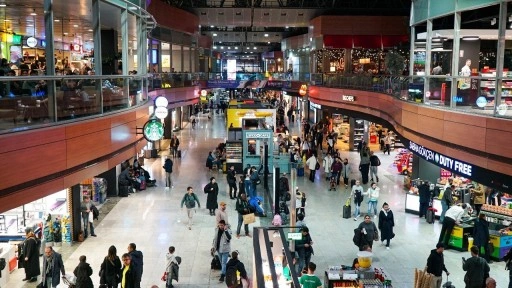Sabiha Gökçen Havalimanı yolcu ve uçuş rekoru kırdı