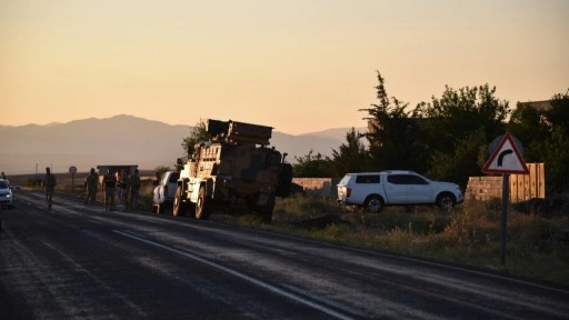 Şanlıurfa'da seyir halindeki otomobile silahlı saldırı: 1 ölü