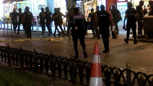 Saraçhane'de polise yabancı madde atan göstericiler gözaltına alındı